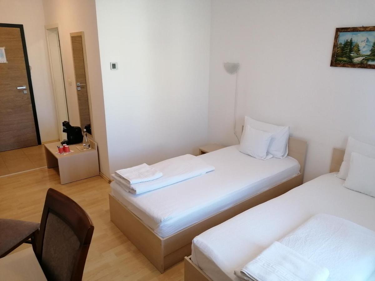Hotel Casa La Fayette à Timişoara Extérieur photo