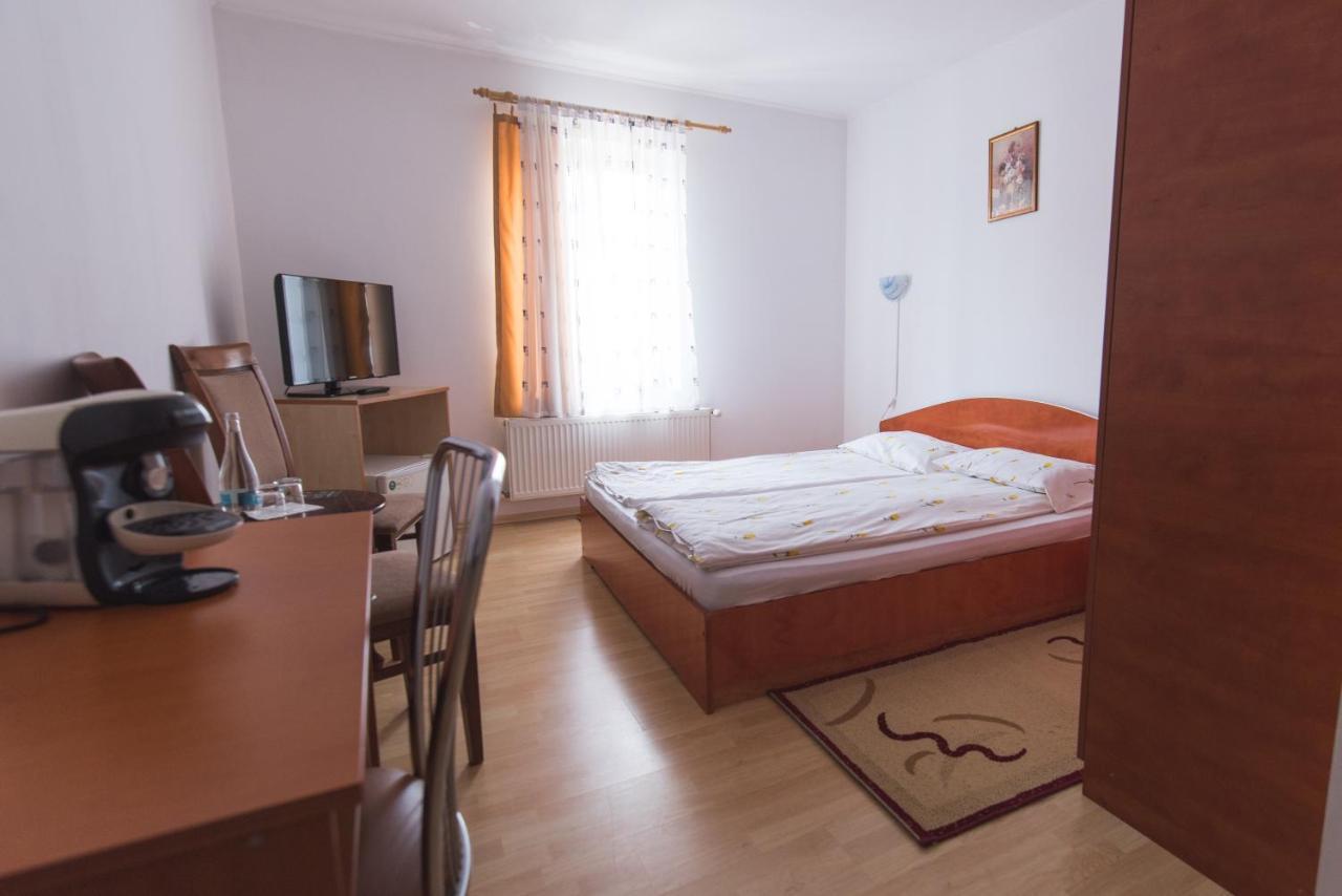 Hotel Casa La Fayette à Timişoara Extérieur photo